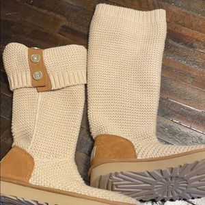 UGG Sweater boot 9